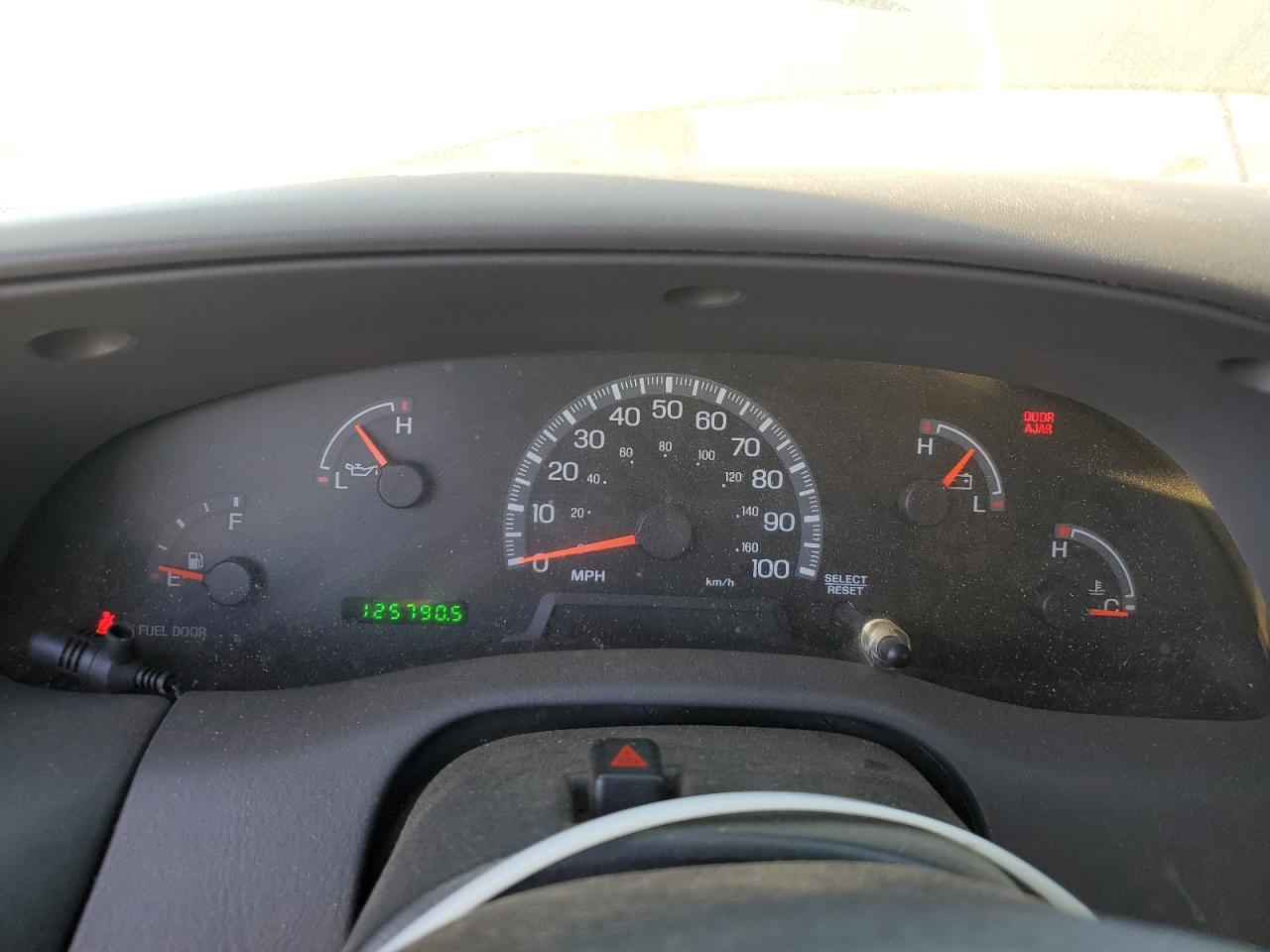 2000 Ford F150 VIN: 1FTRX18W8YNA19086 Lot: 92703395