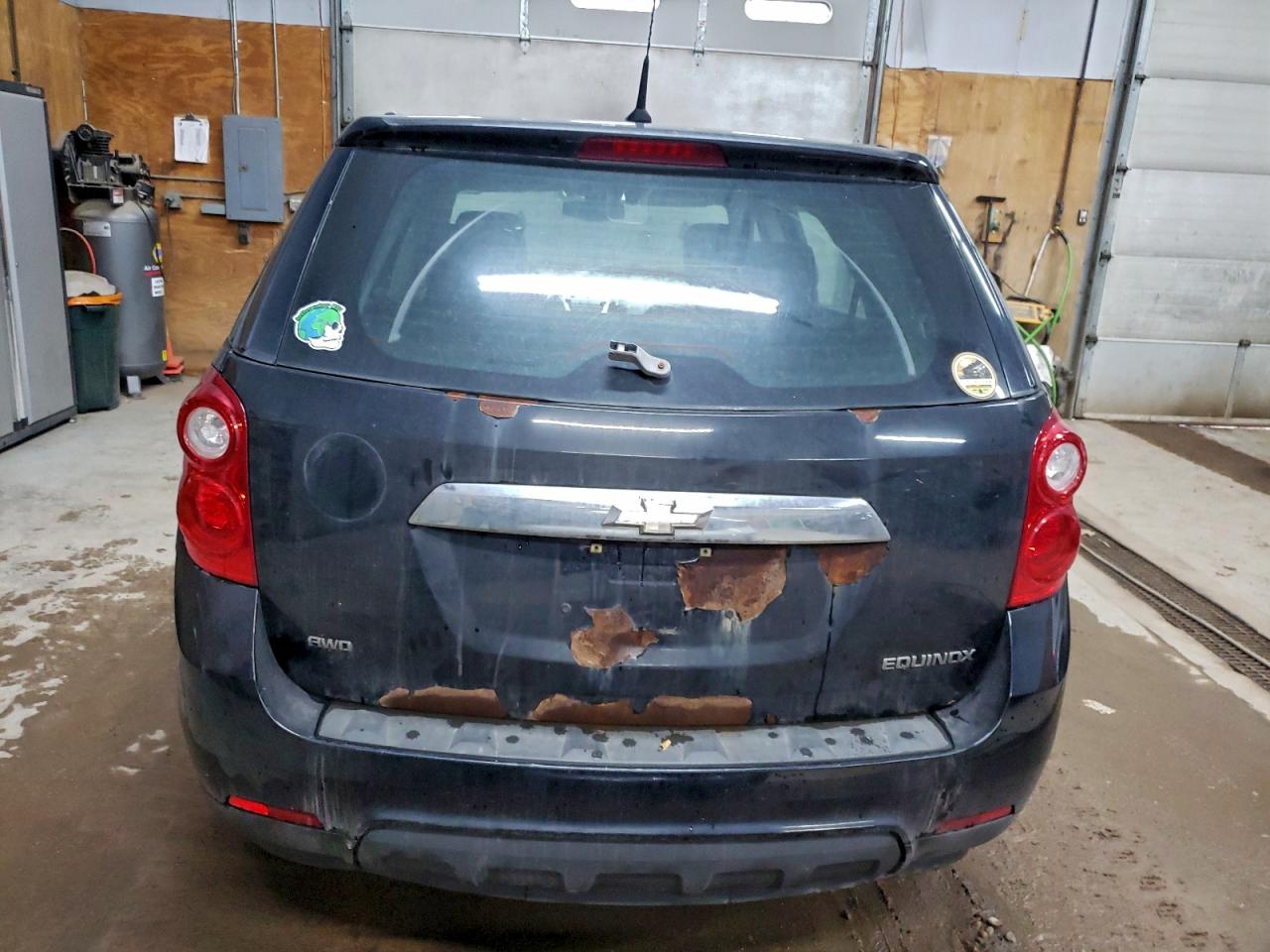 2011 Chevrolet Equinox Ls VIN: 2CNFLCEC4B6398020 Lot: 94393985