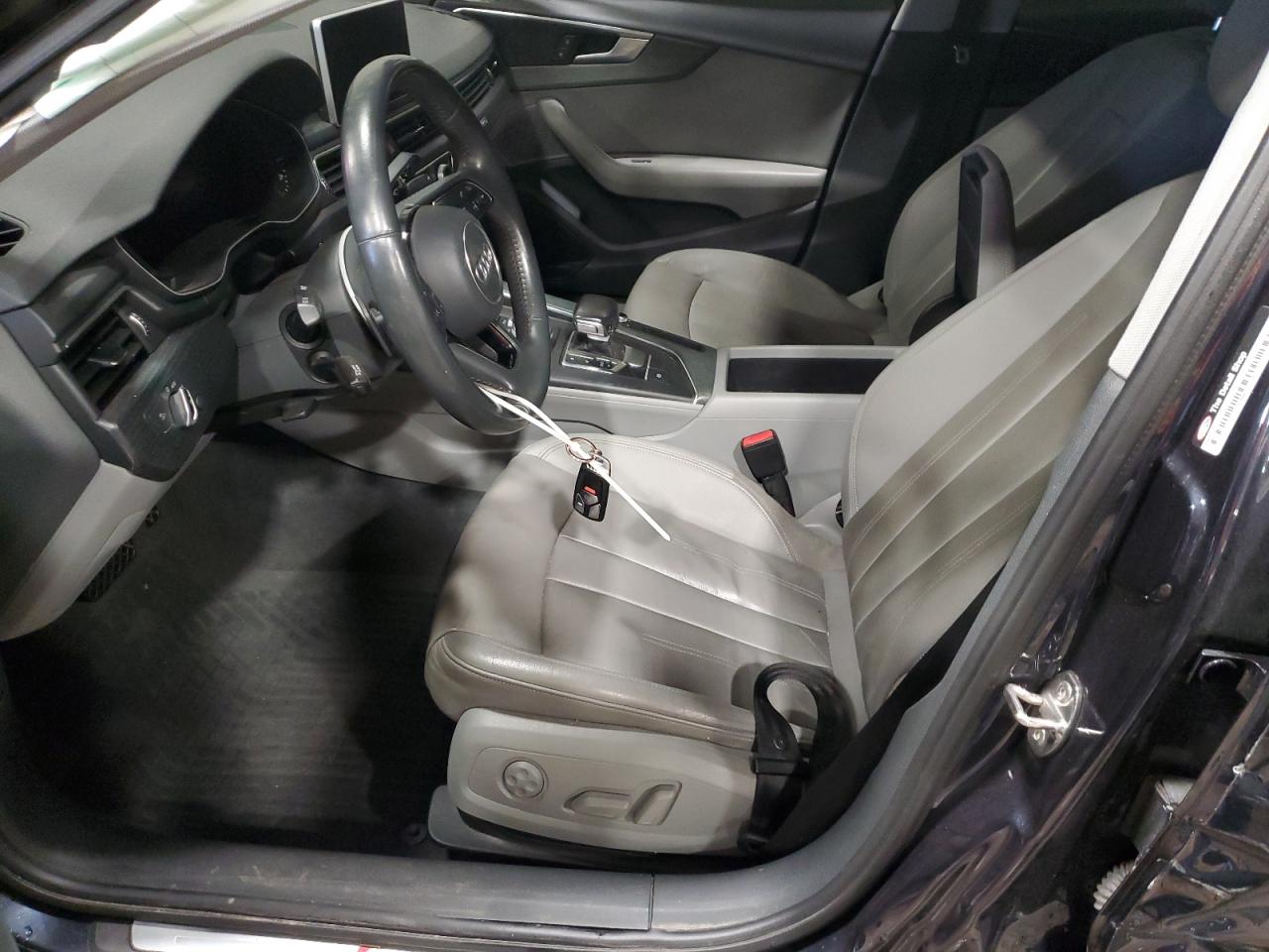 2018 Audi A4 Premium Plus VIN: WAUENAF49JA060889 Lot: 92385425