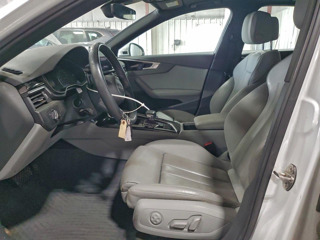 2020 Audi A4 Premium VIN: WAUDNAF43LA040443 Lot: 93750265