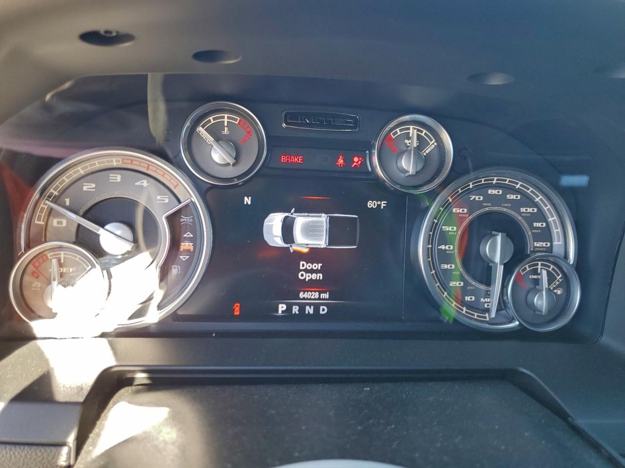 2018 Ram 2500 Longhorn VIN: 3C6UR5GL2JG411814 Lot: 94696815