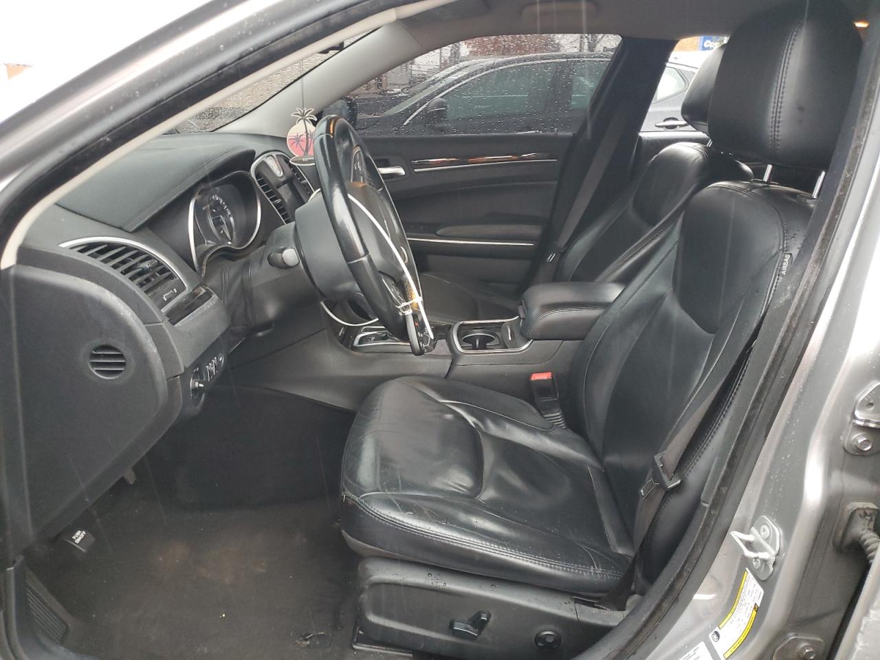 2015 Chrysler 300 Limited VIN: 2C3CCAAG6FH899204 Lot: 91850625