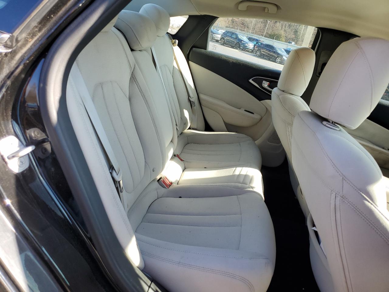 2015 Chrysler 200 Limited VIN: 1C3CCCABXFN667308 Lot: 93446505