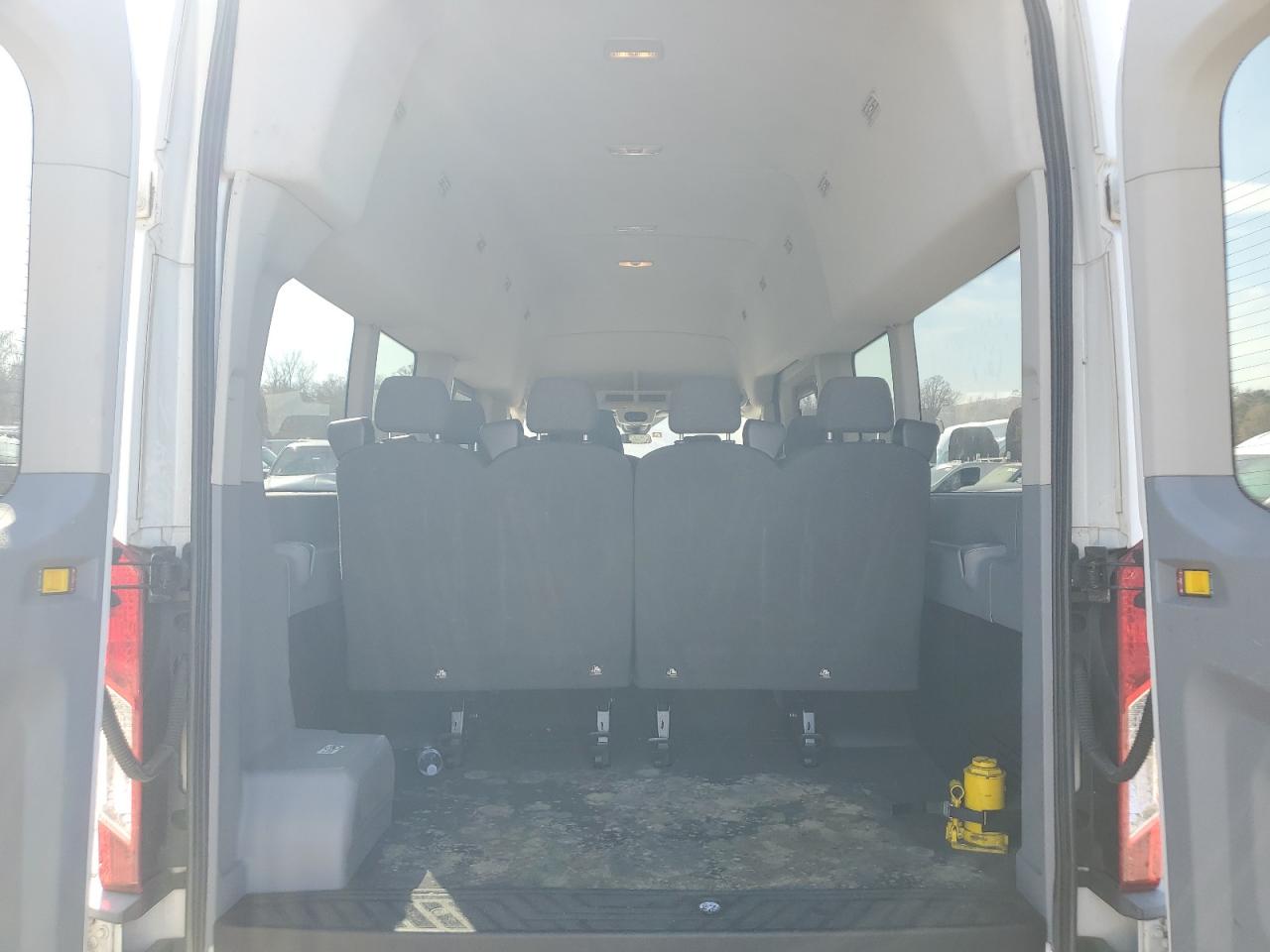 2018 Ford Transit T-350 Hd VIN: 1FBVU4XG2JKA07756 Lot: 93288525