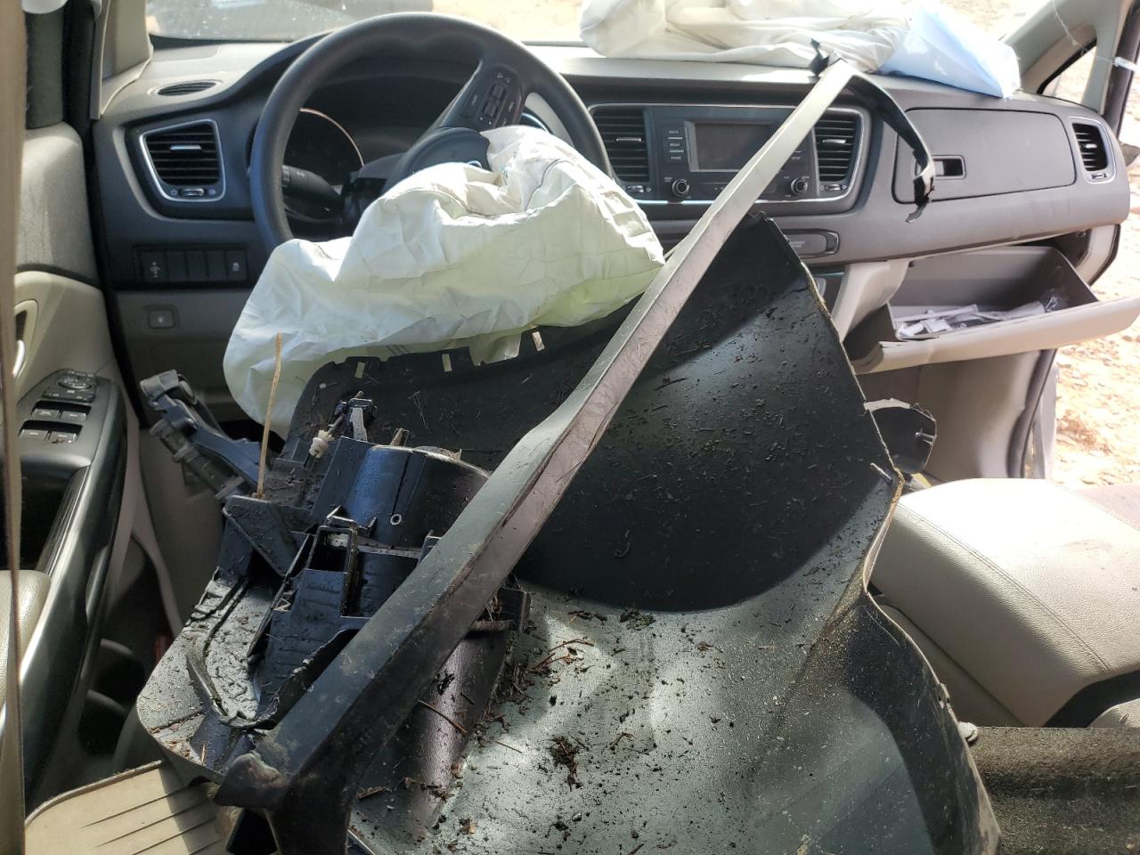 2018 Kia Sedona Lx VIN: KNDMB5C1XJ6405861 Lot: 92640375