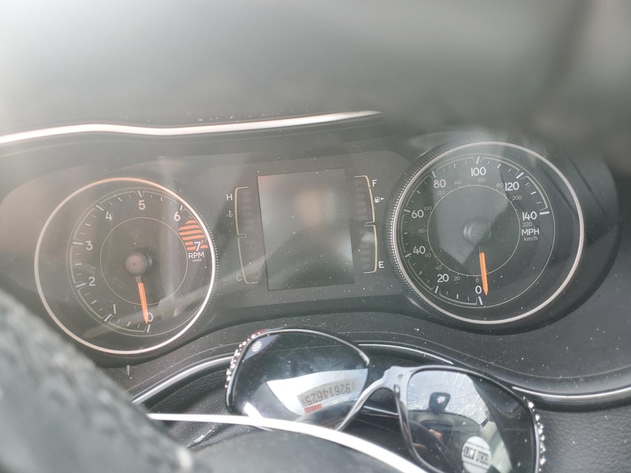 2019 Jeep Cherokee Latitude Plus VIN: 1C4PJLLBXKD132494 Lot: 92614625