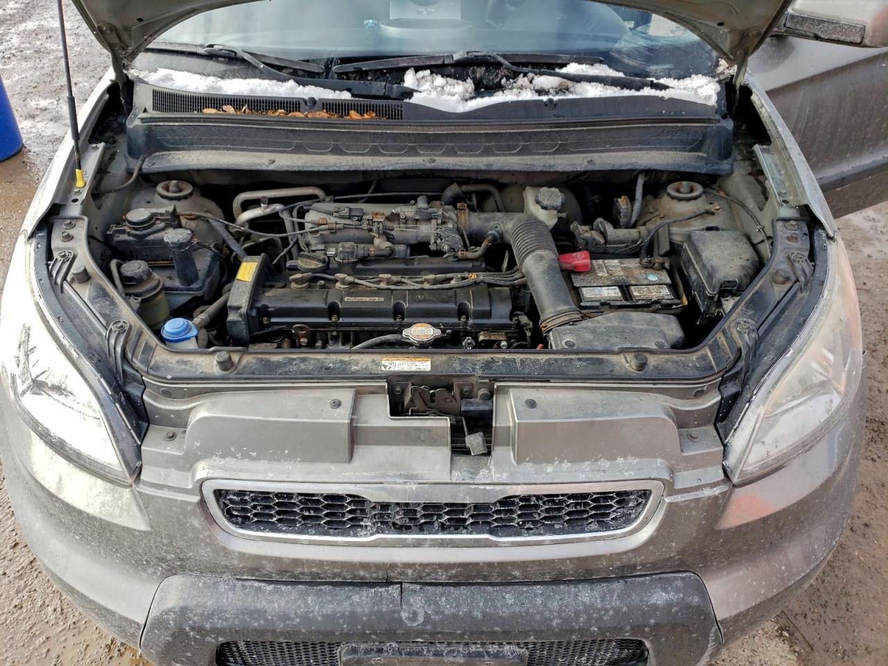 2011 Kia Soul + VIN: KNDJT2A22B7253581 Lot: 94424965