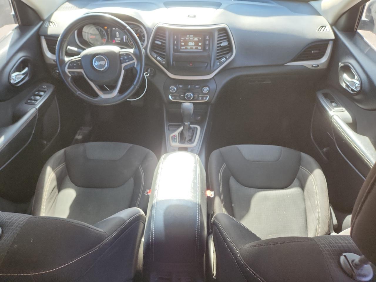 2015 Jeep Cherokee Latitude VIN: 1C4PJLCB3FW790779 Lot: 91837985