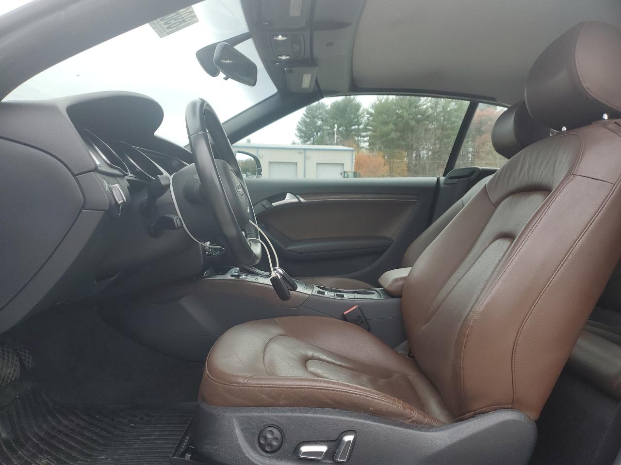 2013 Audi A5 Premium VIN: WAUCFAFH0DN012086 Lot: 89649555