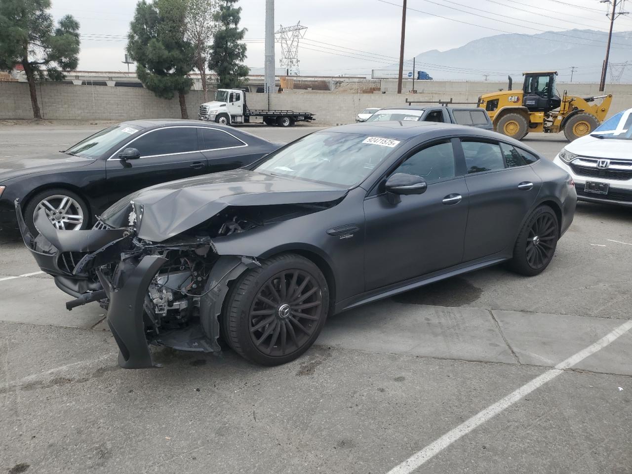 Фото: W1K7X5KB0MA039120