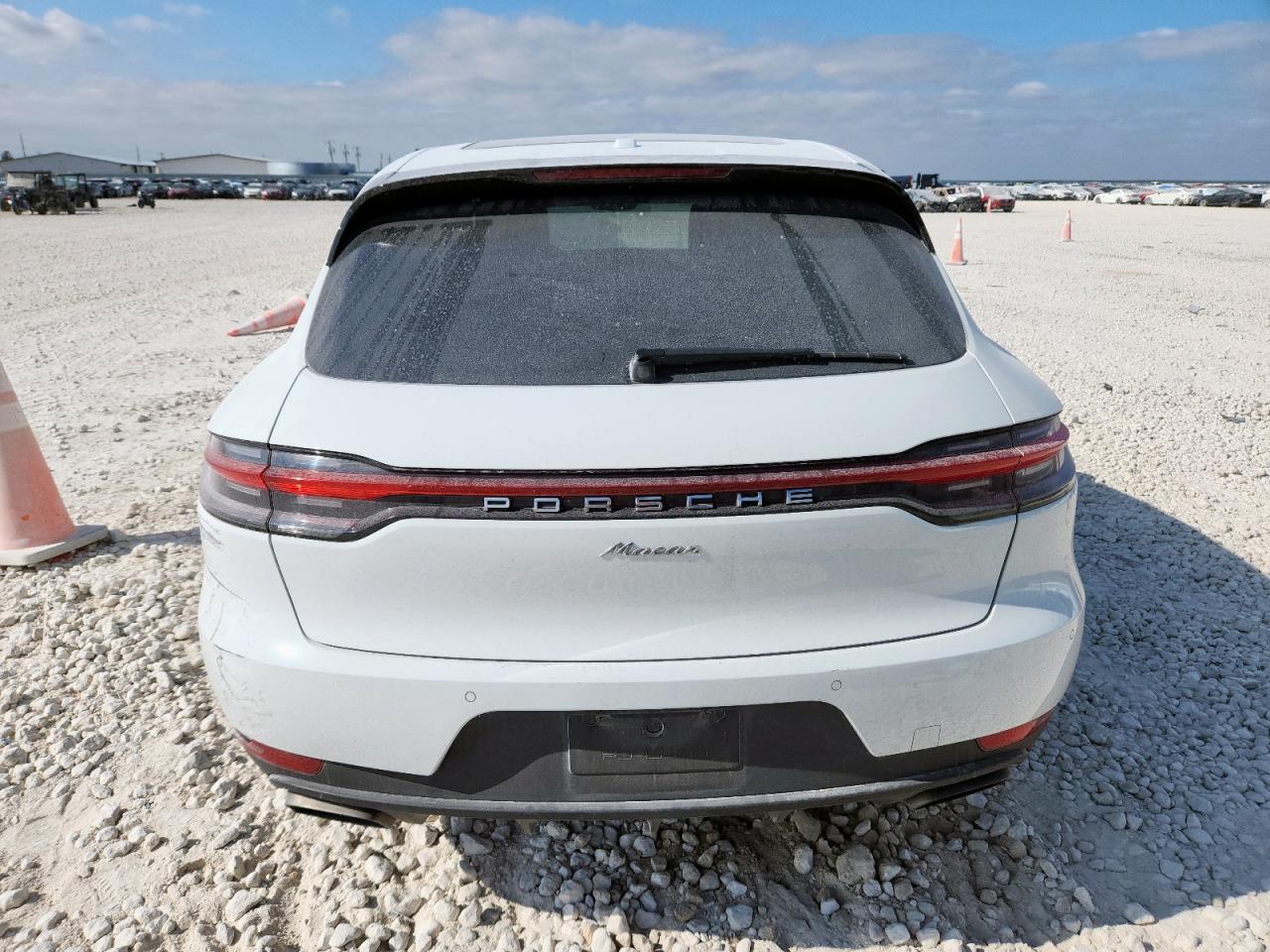 2021 Porsche Macan VIN: WP1AA2A59MLB10264 Lot: 91743255