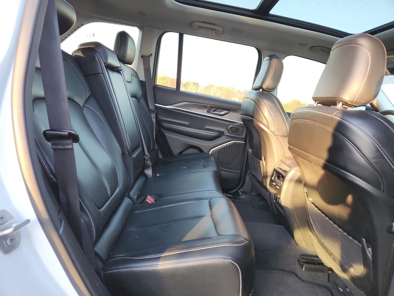 2023 Jeep Grand Cherokee Limited 4Xe VIN: 1C4RJYB63P8769382 Lot: 92793665