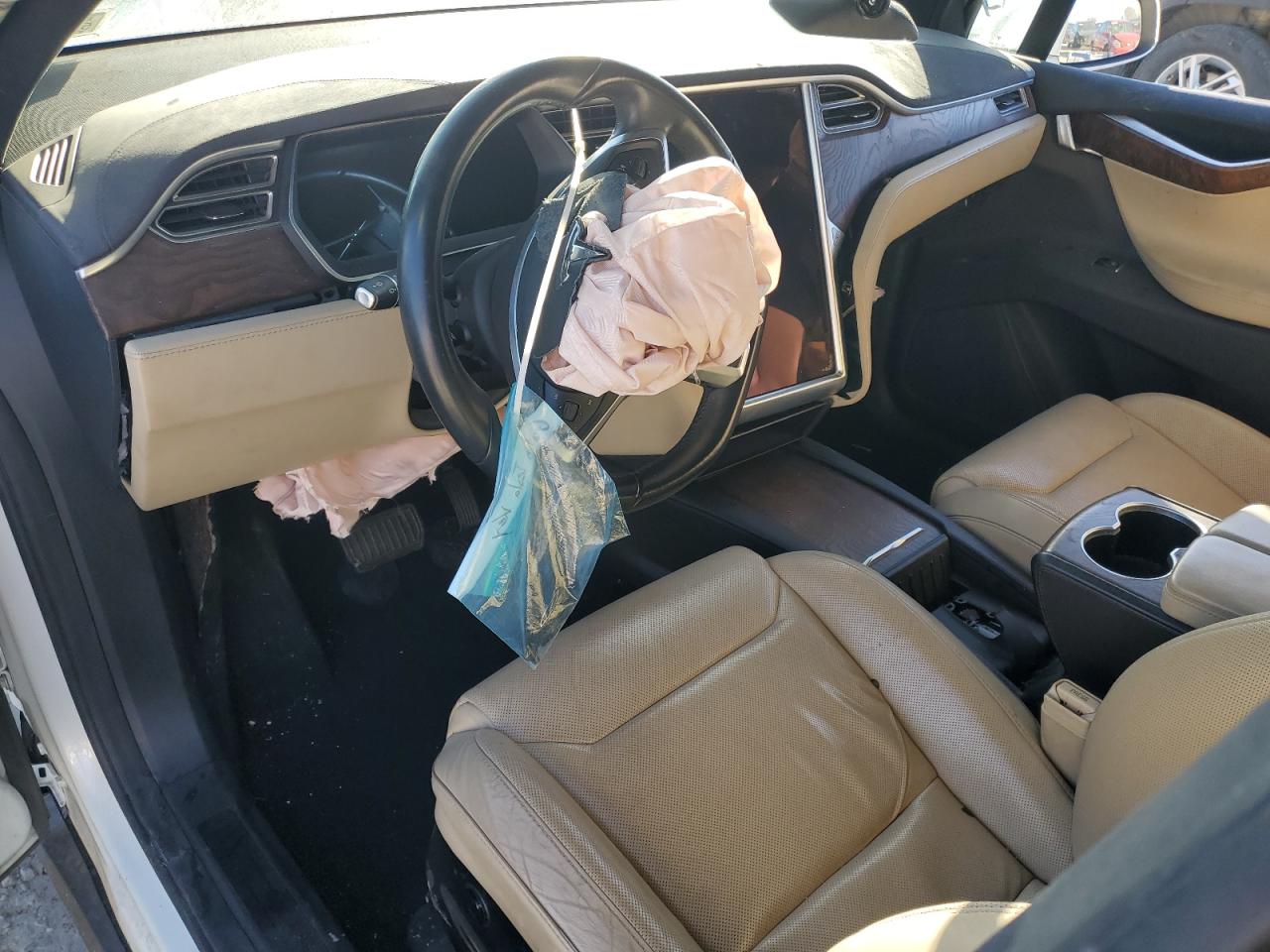 2016 Tesla Model X VIN: 5YJXCAE24GF003453 Lot: 90721805