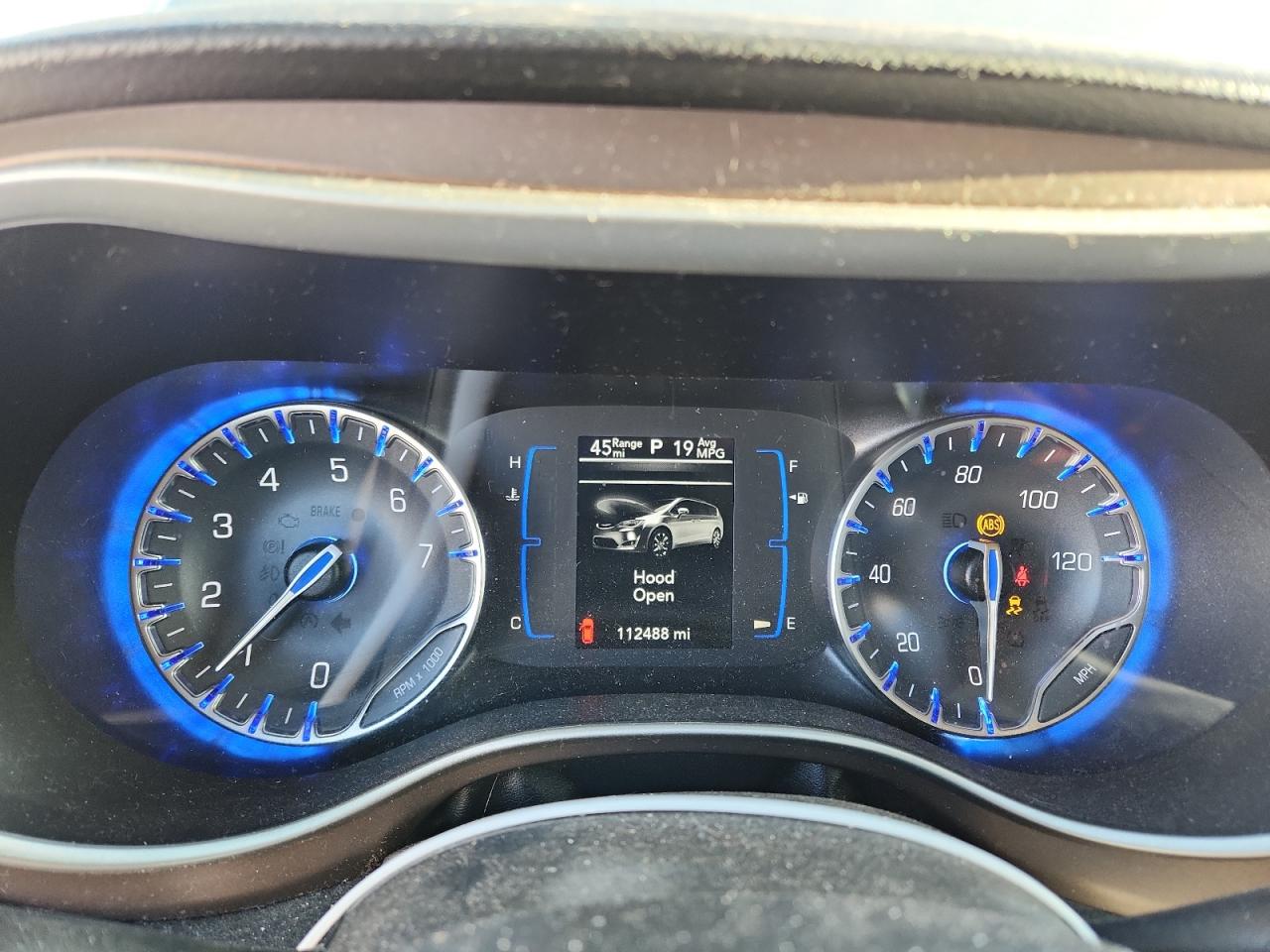 2018 Chrysler Pacifica Touring L VIN: 2C4RC1BG9JR186126 Lot: 82695015