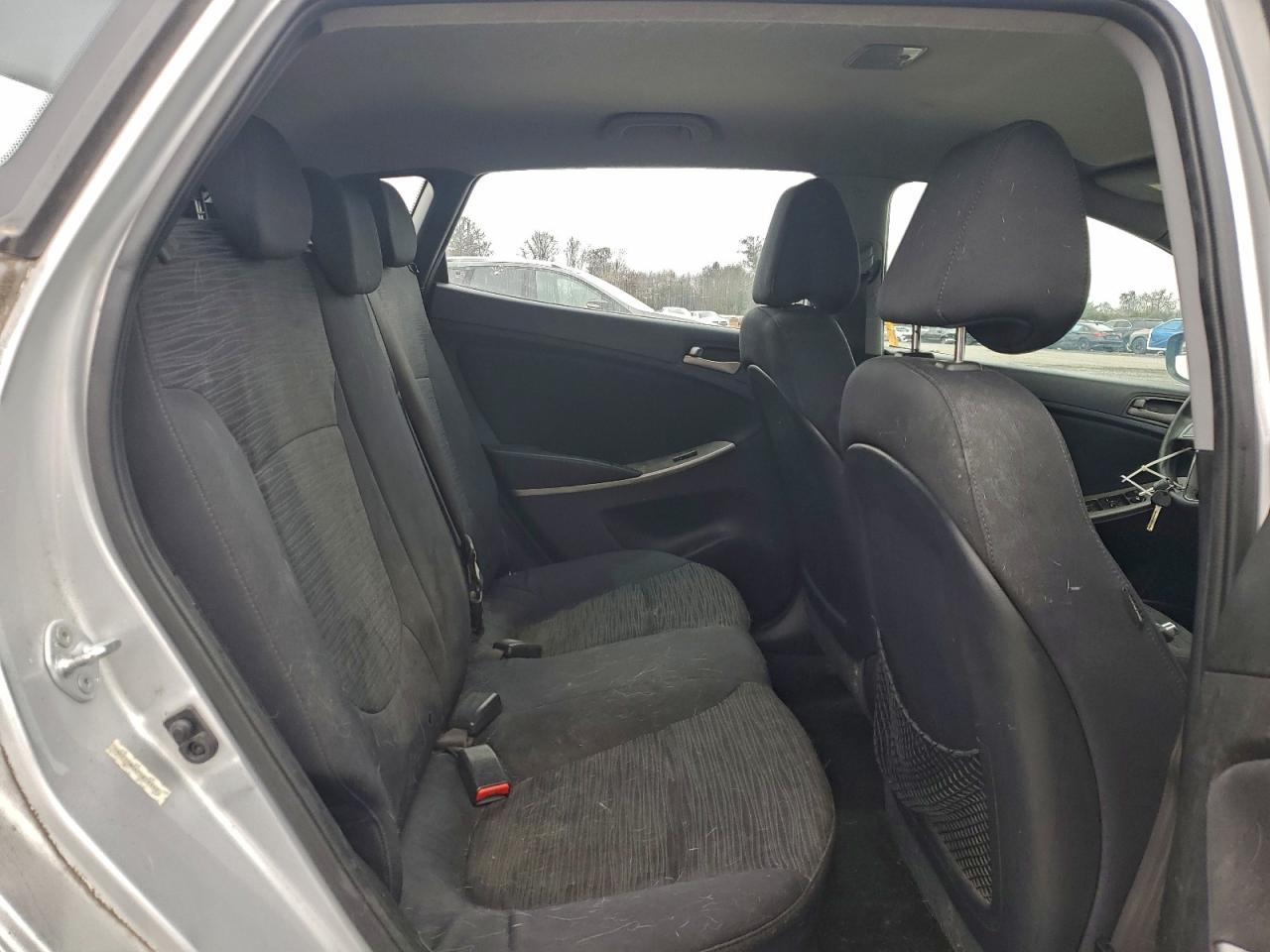 2015 Hyundai Accent Gs VIN: KMHCT5AE4FU213333 Lot: 93604145