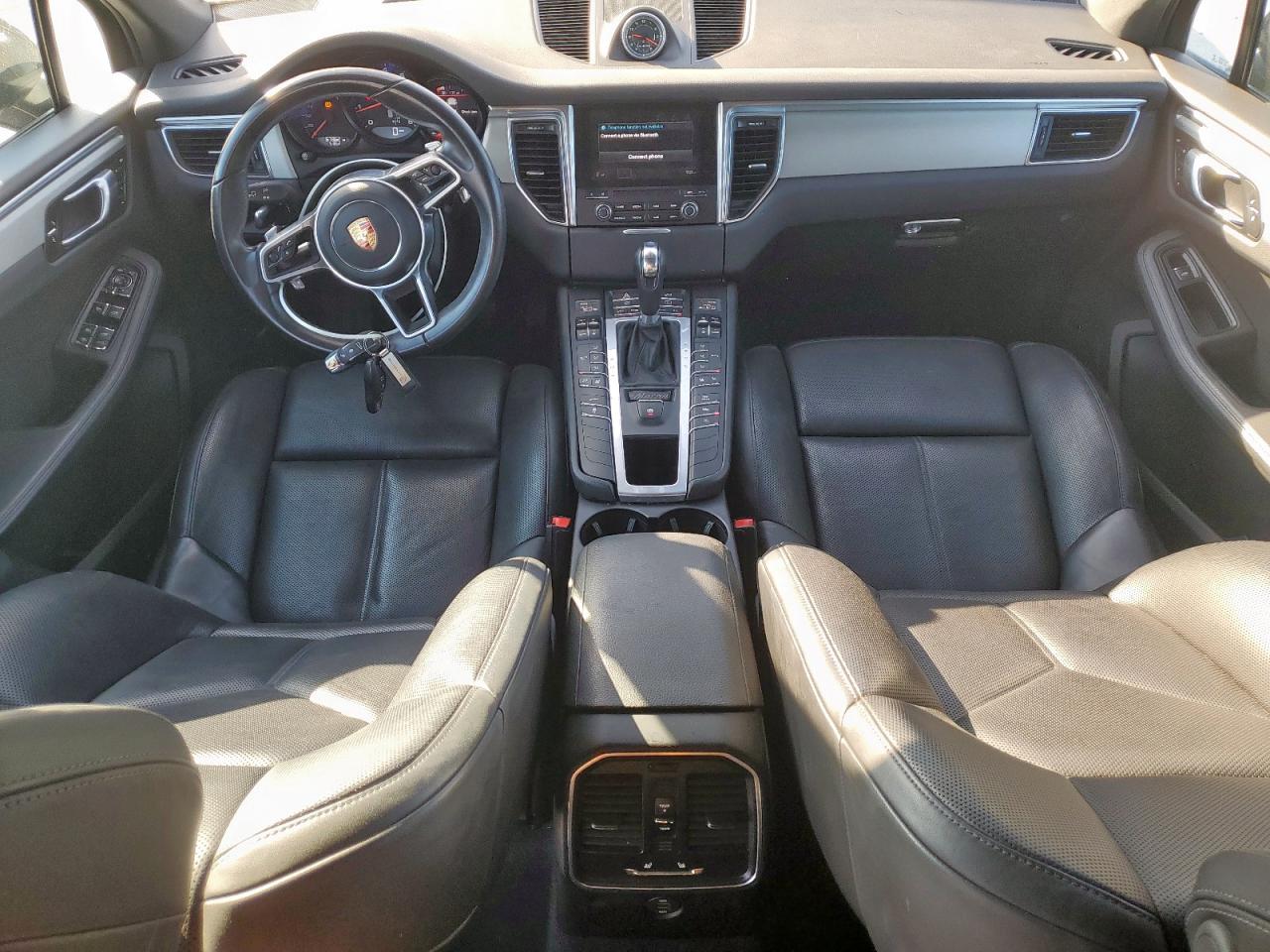 2018 Porsche Macan VIN: WP1AA2A55JLB05901 Lot: 92132345