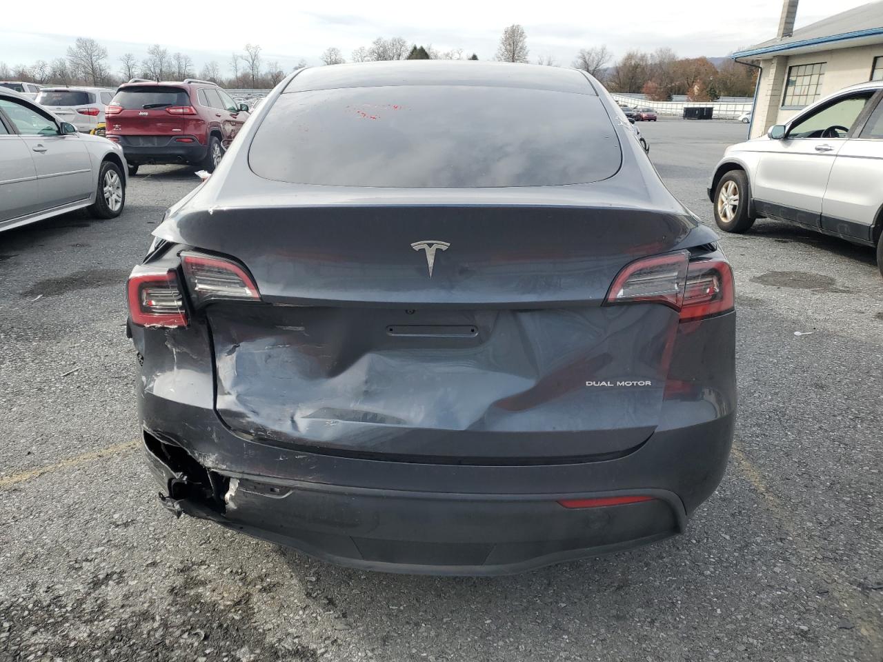 2023 Tesla Model Y VIN: 7SAYGDEE7PF694131 Lot: 87443615
