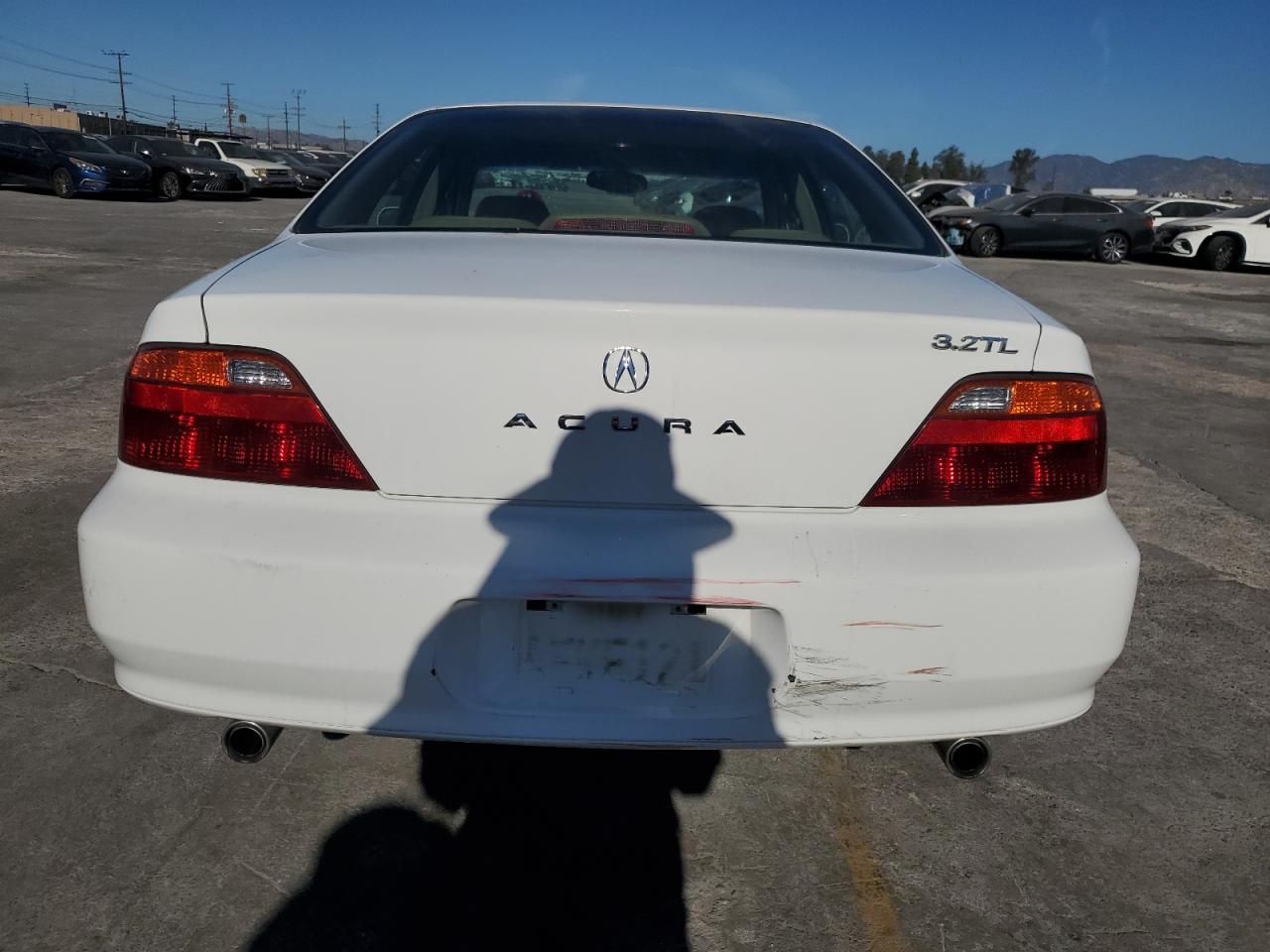 1999 Acura 3.2Tl VIN: 19UUA5658XA030674 Lot: 92205185