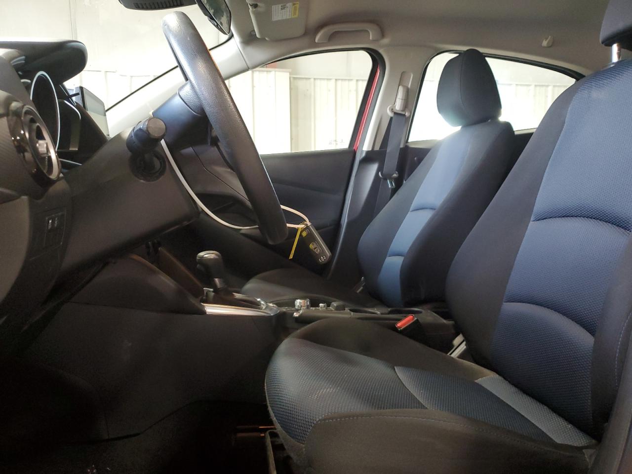 2020 Toyota Yaris Le VIN: 3MYDLBJV0LY702281 Lot: 92993485