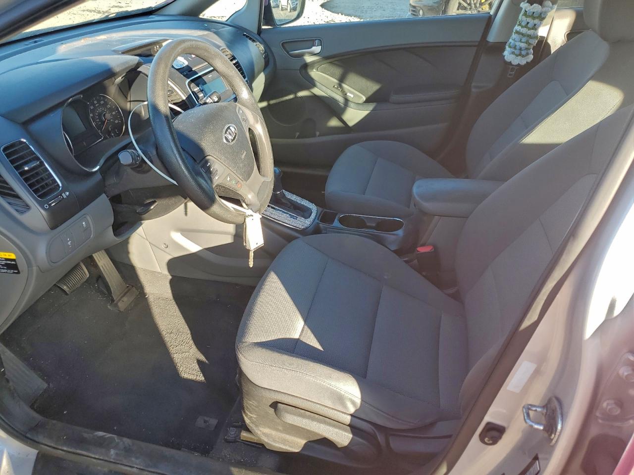 2017 Kia Forte Lx VIN: 3KPFK4A73HE161744 Lot: 94128935