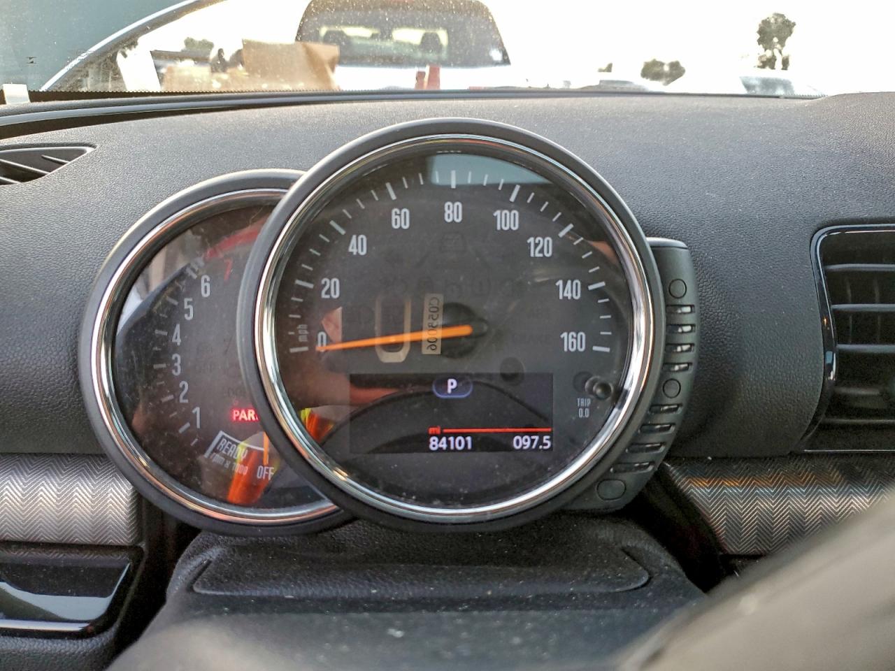 2016 Mini Cooper Clubman VIN: WMWLN5C59G2E06781 Lot: 94121865