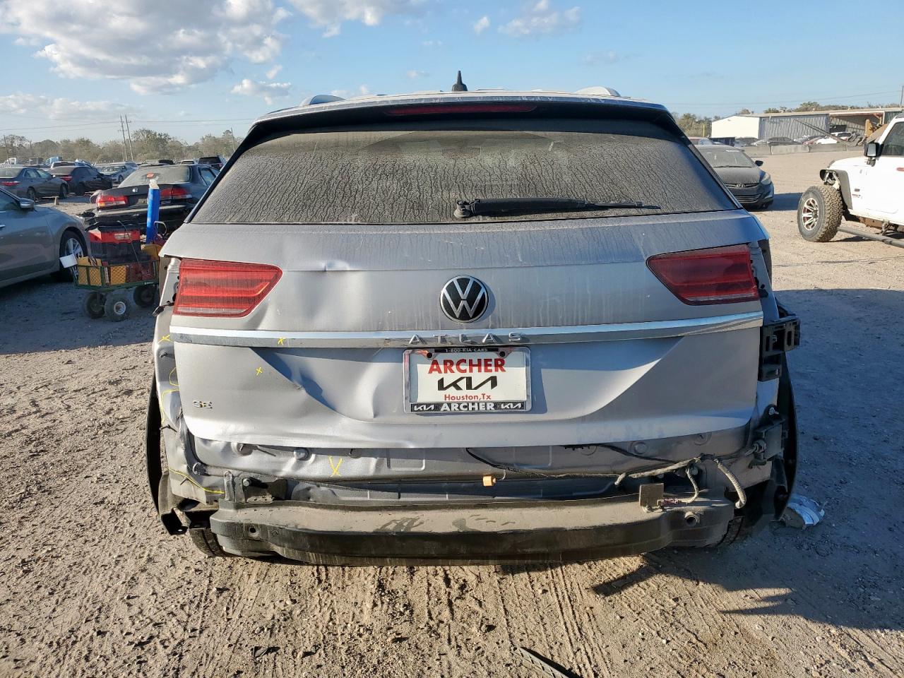 2020 Volkswagen Atlas Cross Sport Se VIN: 1V2YC2CA1LC226821 Lot: 92476625