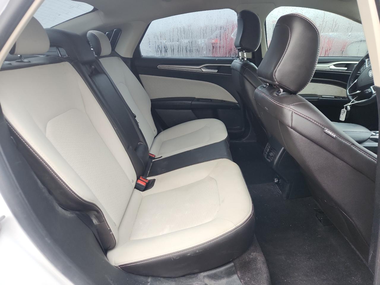 2020 Ford Fusion Se VIN: 3FA6P0HD8LR247631 Lot: 92852095