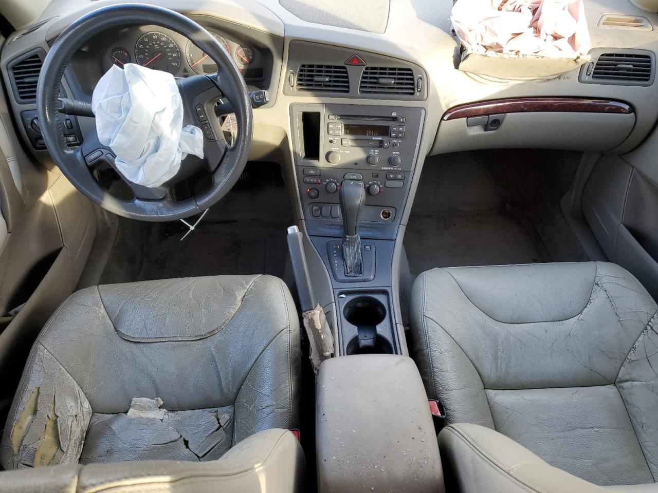 2002 Volvo V70 2.4T VIN: YV1SW58D522235605 Lot: 91440185