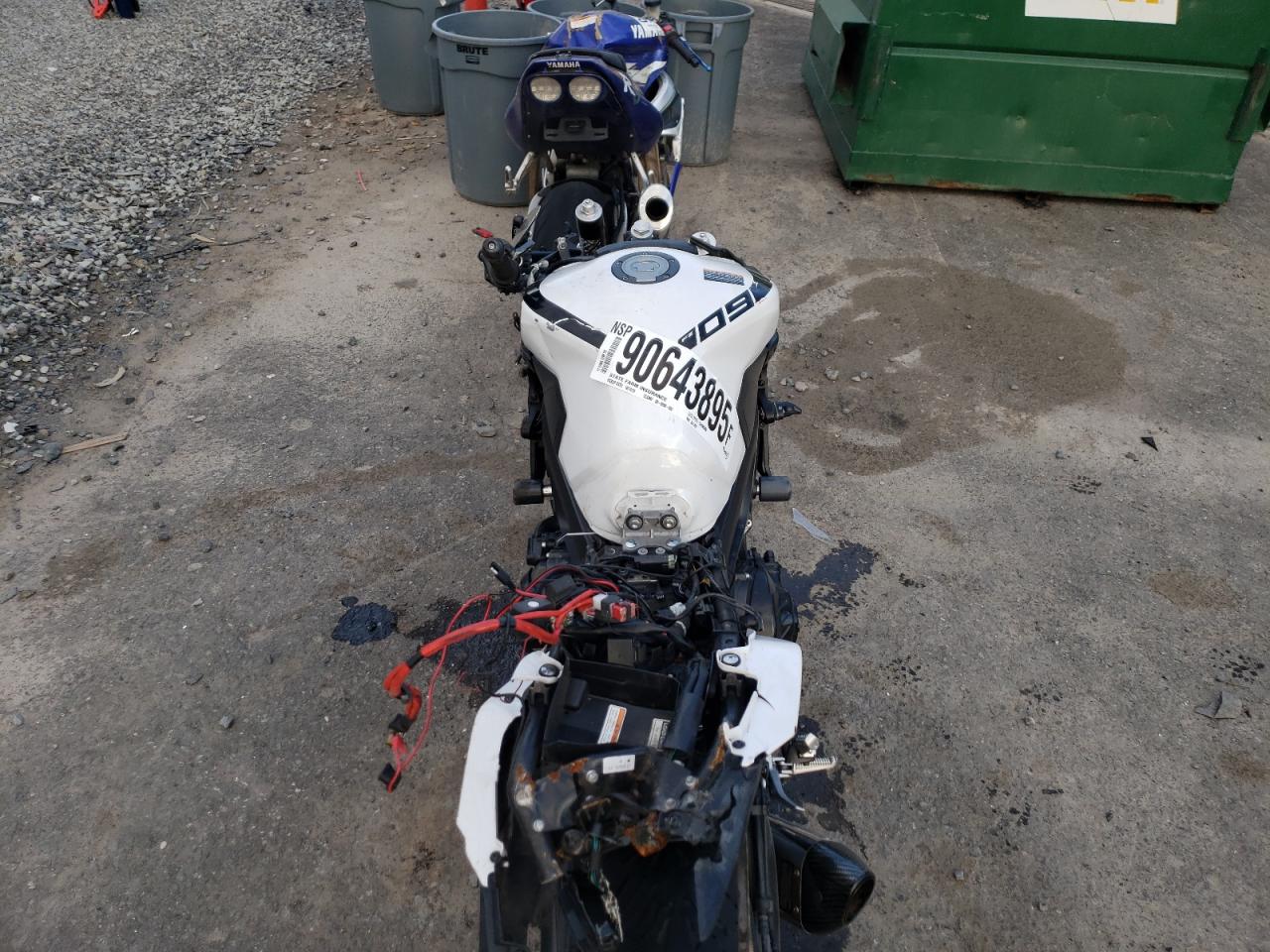 2017 Yamaha Fz09 VIN: JYARN53E9HA001324 Lot: 90643895