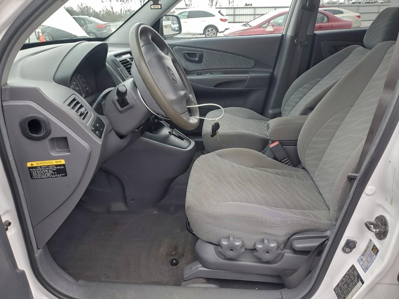 2005 Hyundai Tucson Gl VIN: KM8JM12B75U228554 Lot: 94342605