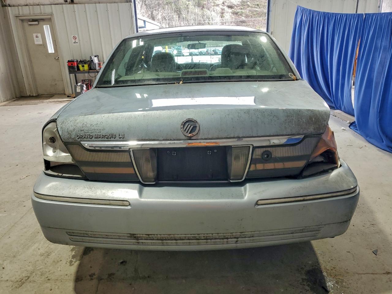 2010 Mercury Grand Marquis Ls VIN: 2MEBM7FV2AX627292 Lot: 94689235