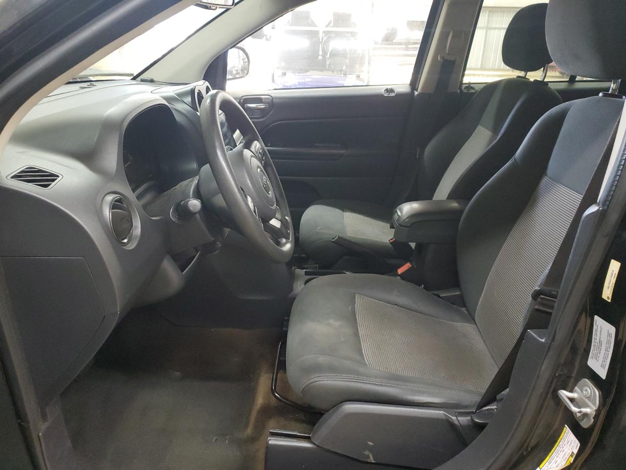 2016 Jeep Compass Sport VIN: 1C4NJCBA6GD568976 Lot: 93046135