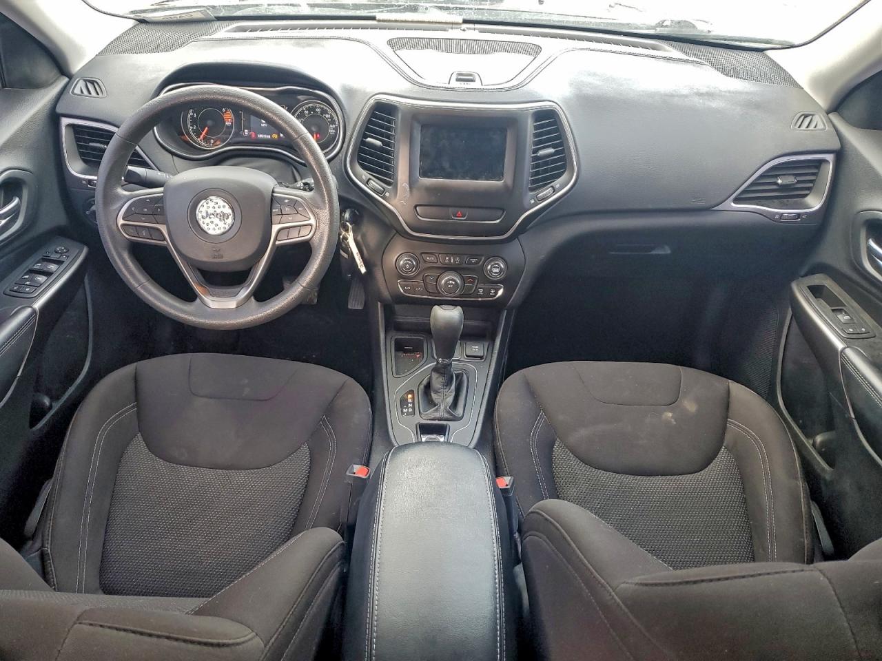 2020 Jeep Cherokee Latitude VIN: 1C4PJLCBXLD556050 Lot: 93191305