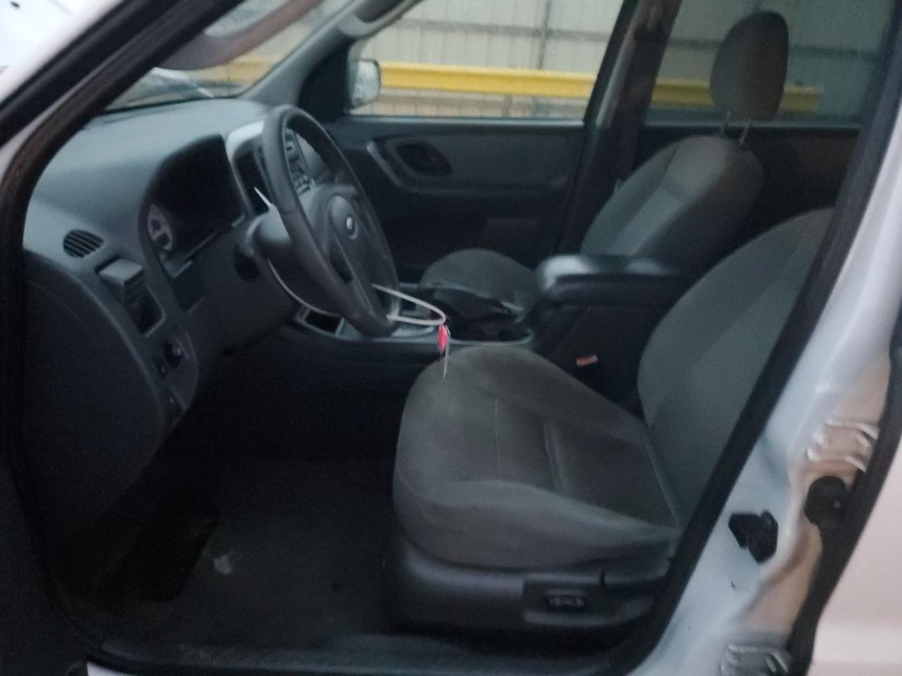 2005 Ford Escape Xlt VIN: 1FMYU93175DA21942 Lot: 93699445