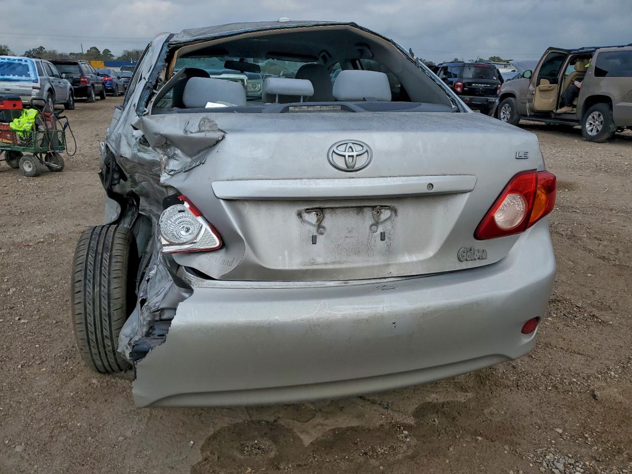 2010 Toyota Corolla Base VIN: 1NXBU4EE3AZ194733 Lot: 93863245