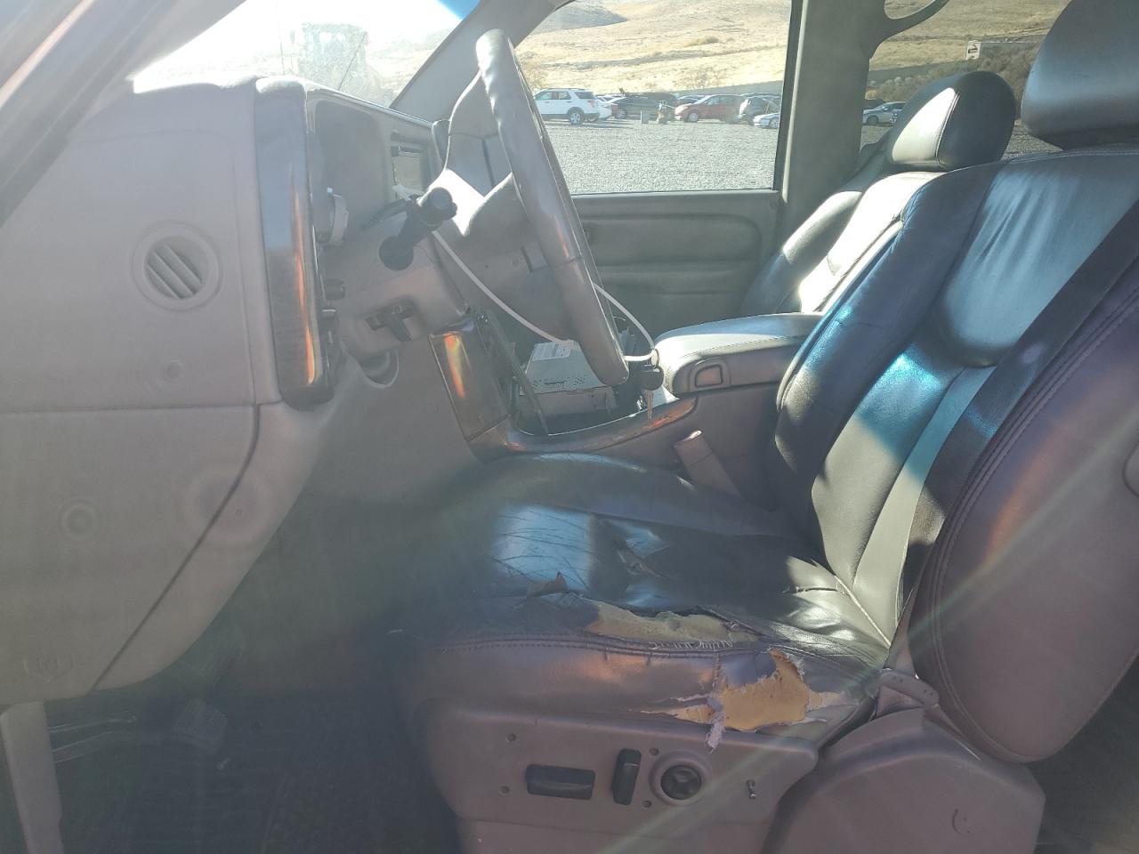 2005 GMC Yukon Denali VIN: 1GKEK63U45J124263 Lot: 90482235