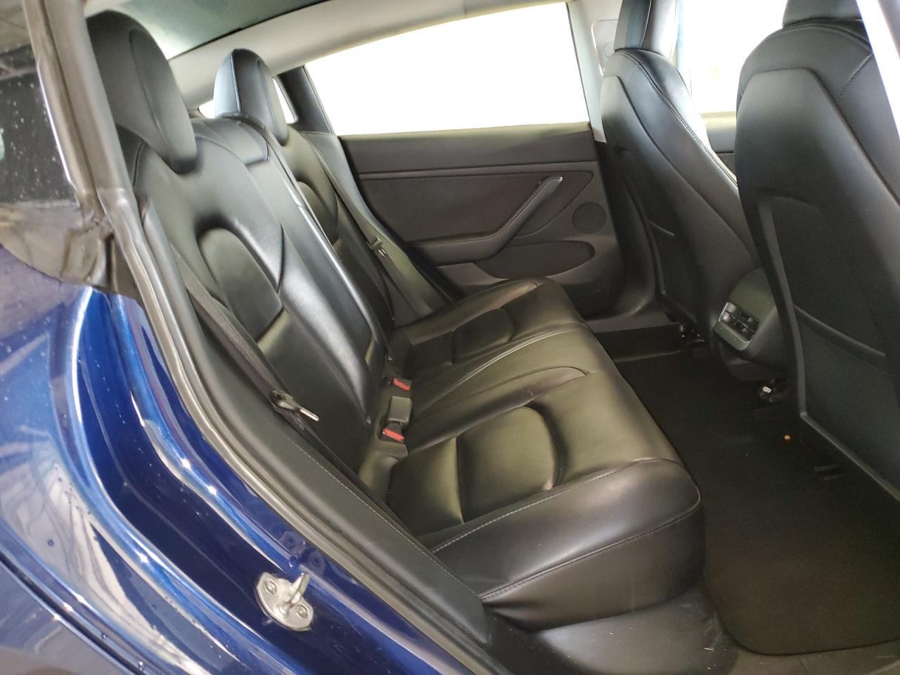 2022 Tesla Model 3 VIN: 5YJ3E1EA0NF368662 Lot: 93192755