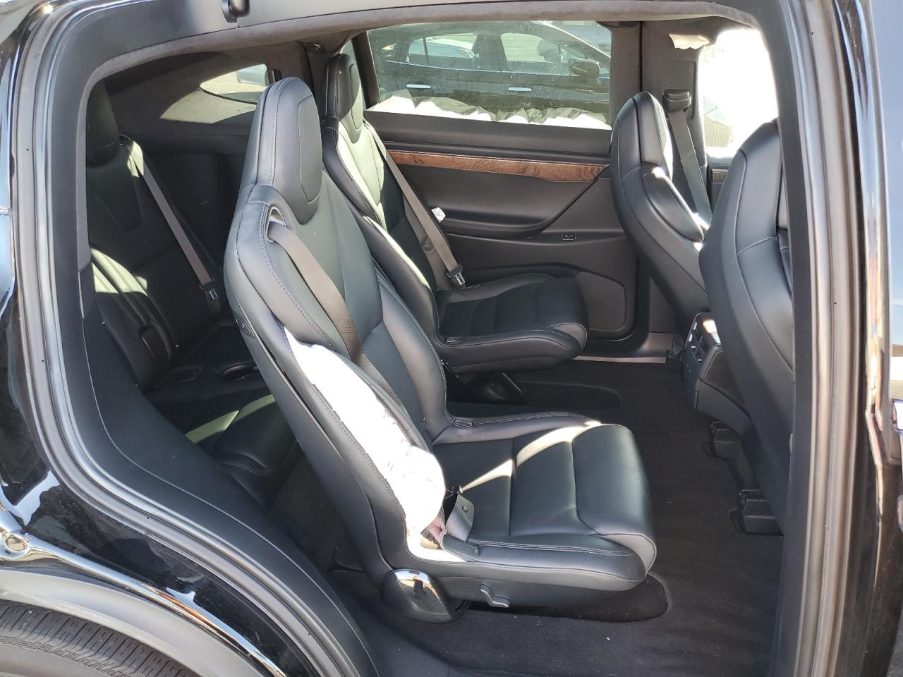 2018 Tesla Model X VIN: 5YJXCBE29JF135587 Lot: 92304075