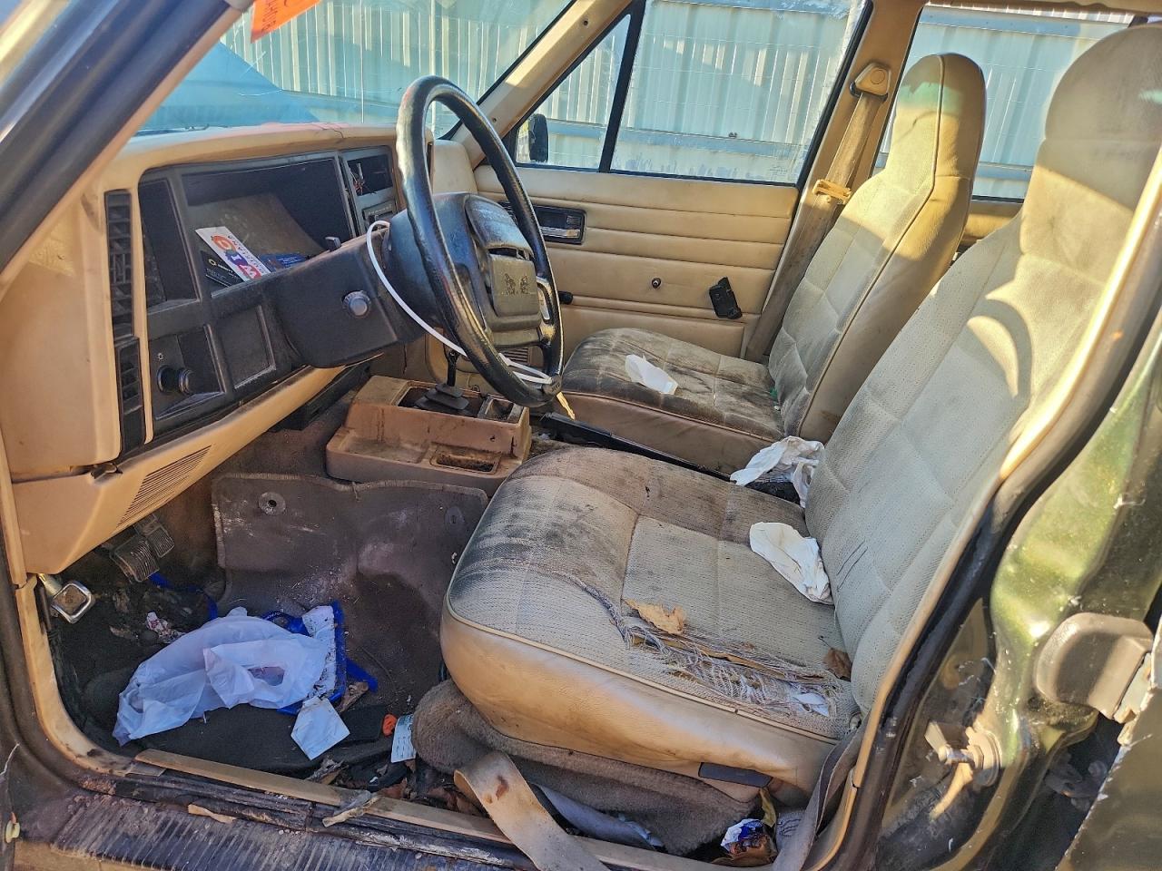 1995 Jeep Cherokee Se VIN: 1J4FT28S0SL667617 Lot: 91890105