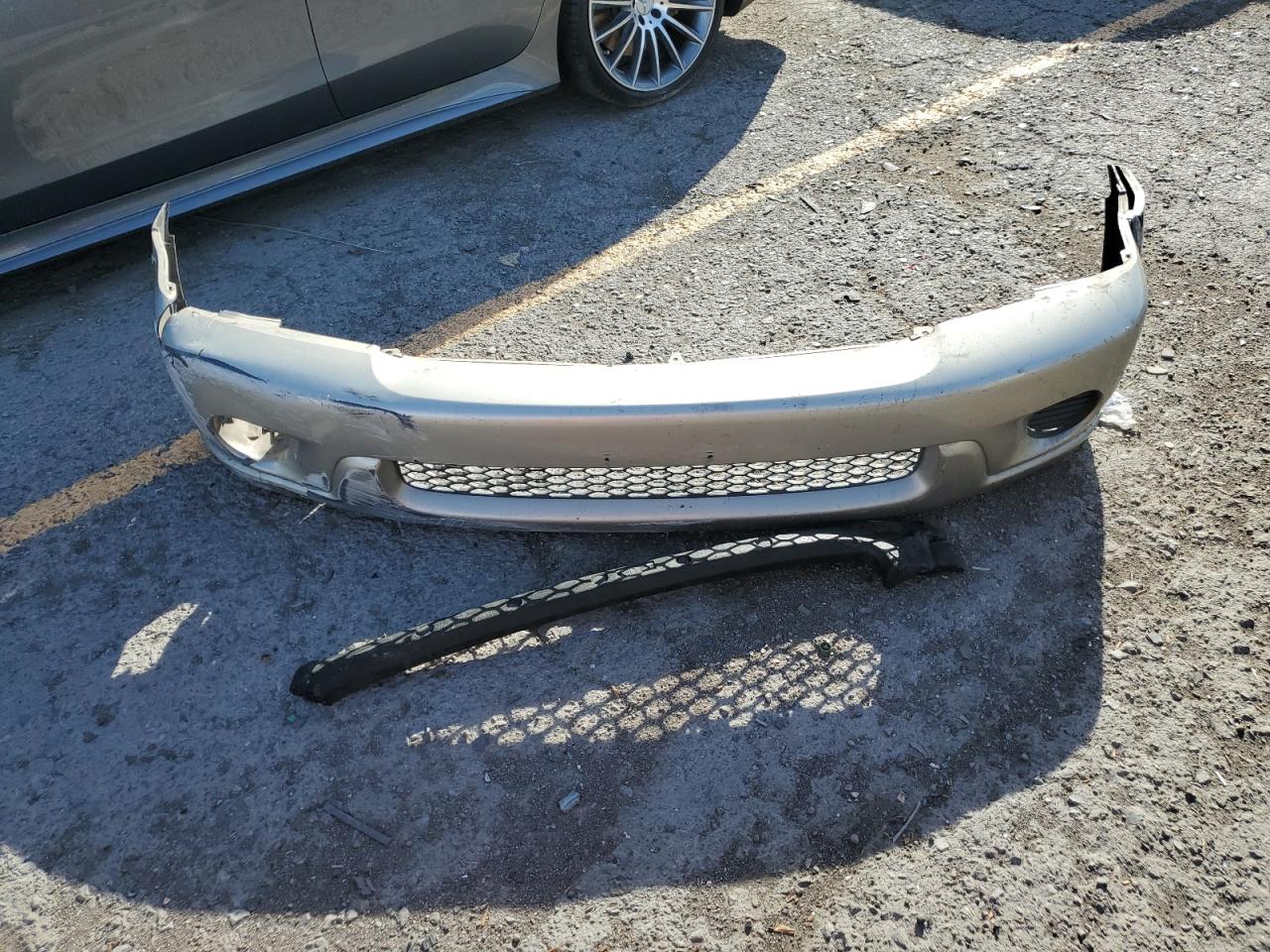 2002 Toyota Sequoia Sr5 VIN: 5TDBT44A92S085690 Lot: 93379635