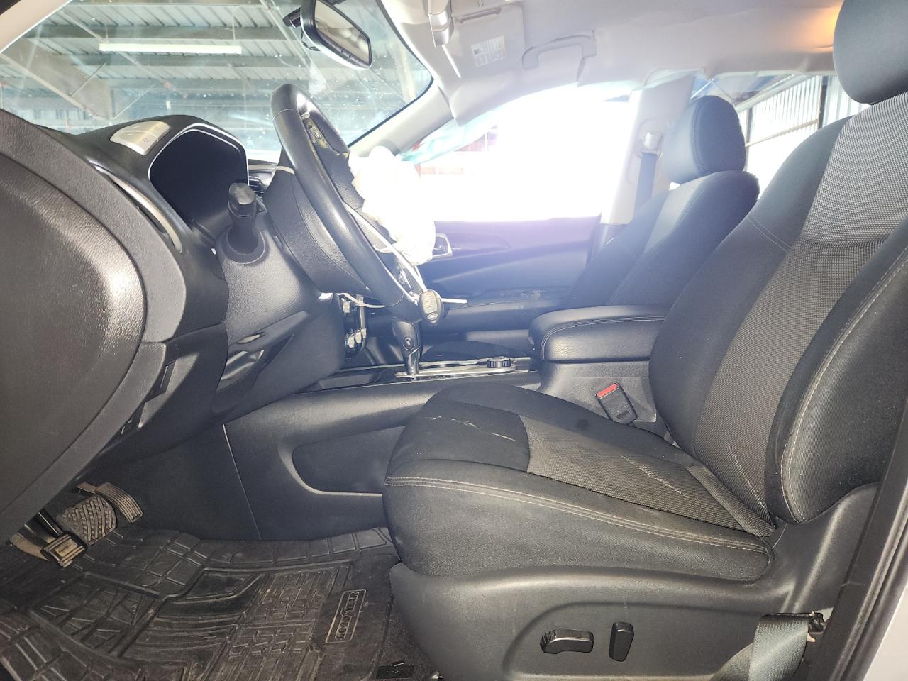 2018 Nissan Pathfinder S VIN: 5N1DR2MM3JC642062 Lot: 91693735