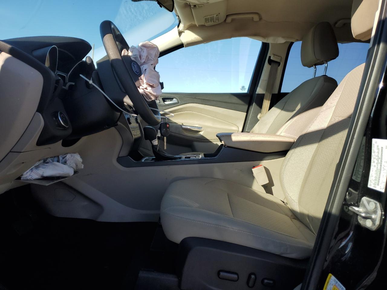 2017 Ford Escape Se VIN: 1FMCU9GD7HUC39219 Lot: 93419255