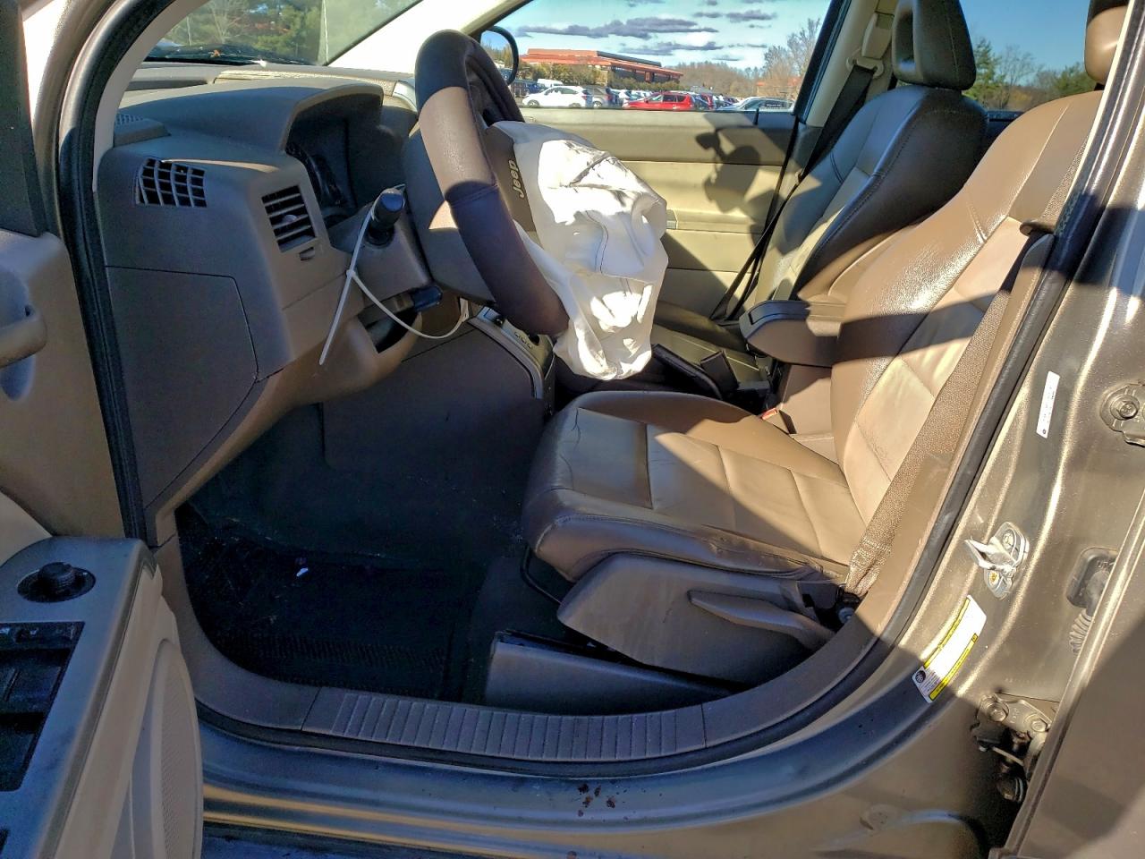 2007 Jeep Compass Limited VIN: 1J8FF57W27D155774 Lot: 93459975