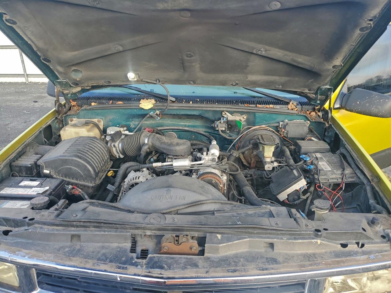 1997 Chevrolet Gmt-400 K1500 VIN: 2GCEK19R3V1276692 Lot: 94950975