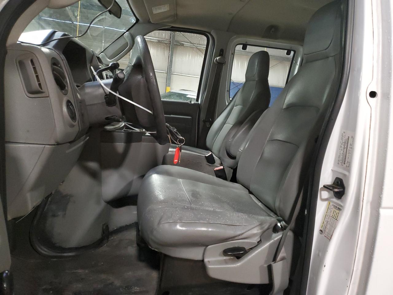 2013 Ford Econoline E350 Super Duty Wagon VIN: 1FBSS3BL6DDB29570 Lot: 92945265