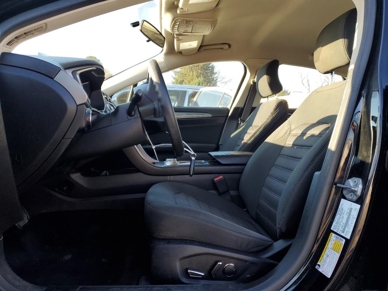 2017 Ford Fusion Se VIN: 3FA6P0H75HR377741 Lot: 92789405