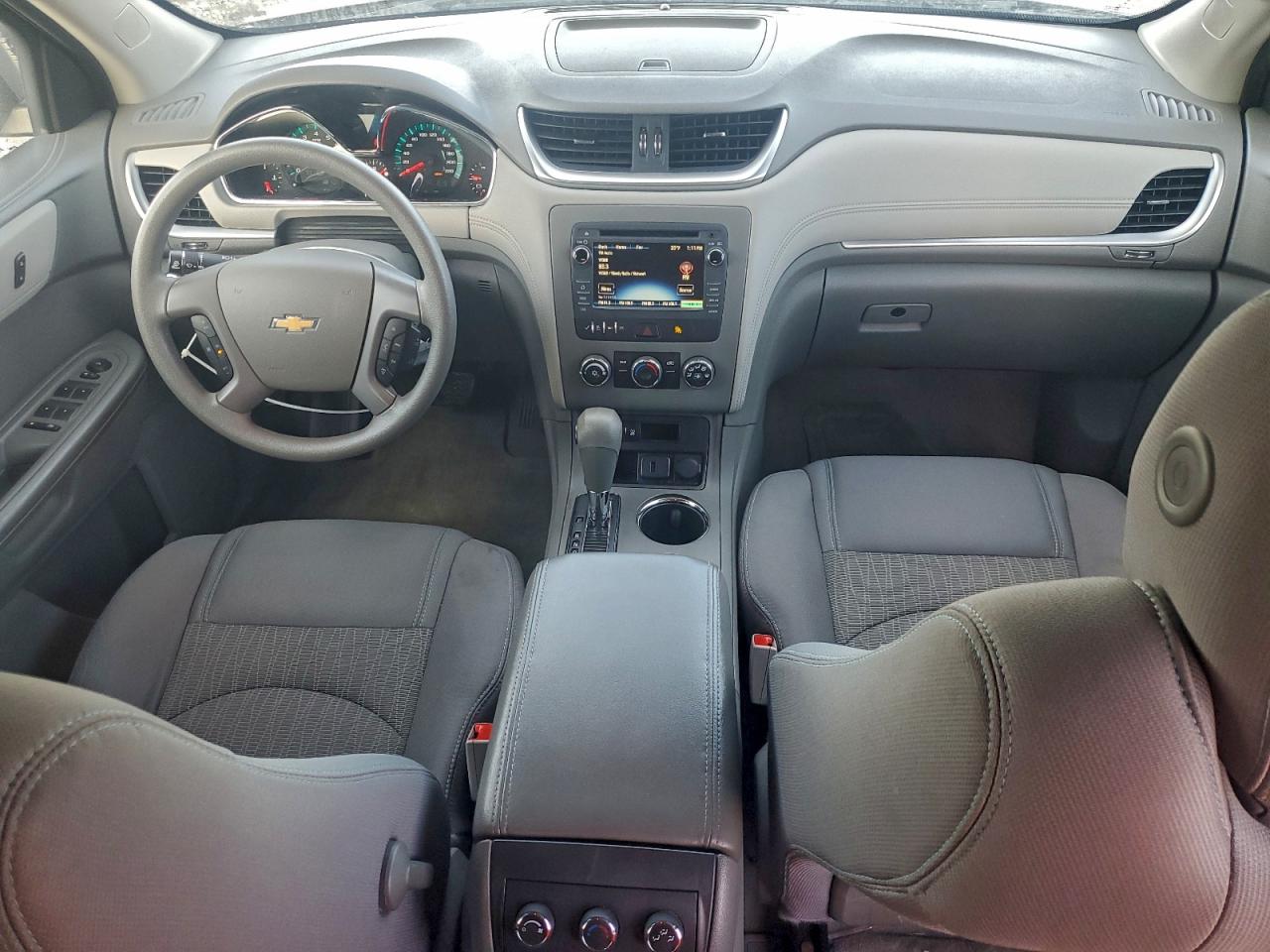 2016 Chevrolet Traverse Ls VIN: 1GNKVFED0GJ144054 Lot: 93017135