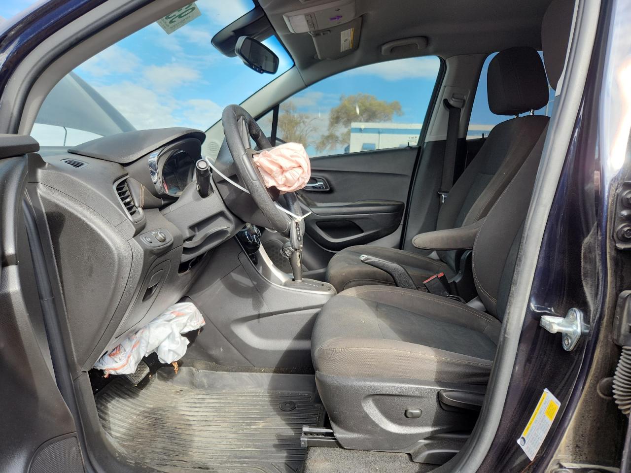 2021 Chevrolet Trax Ls VIN: KL7CJKSB3MB313944 Lot: 93335535