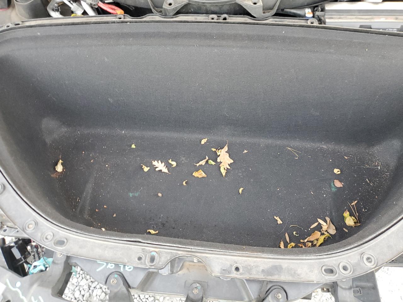 2016 Tesla Model X VIN: 5YJXCBE46GFS00261 Lot: 93614055