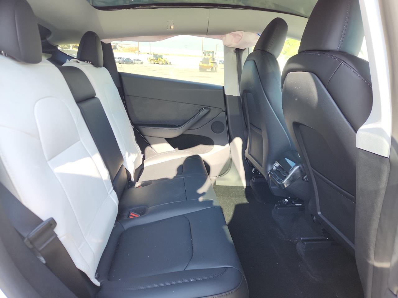 2023 Tesla Model Y VIN: 7SAYGDEE4PA152126 Lot: 93508425